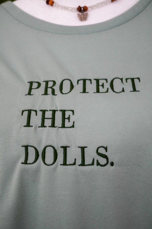 Protect the Dolls Green Cropped Tee L