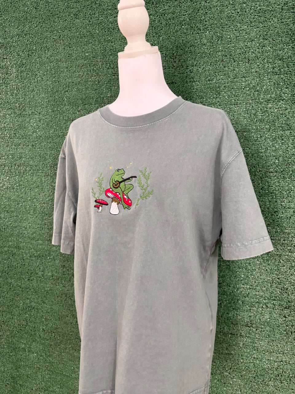 Banjo Frog Boxy Green T-Shirt XS