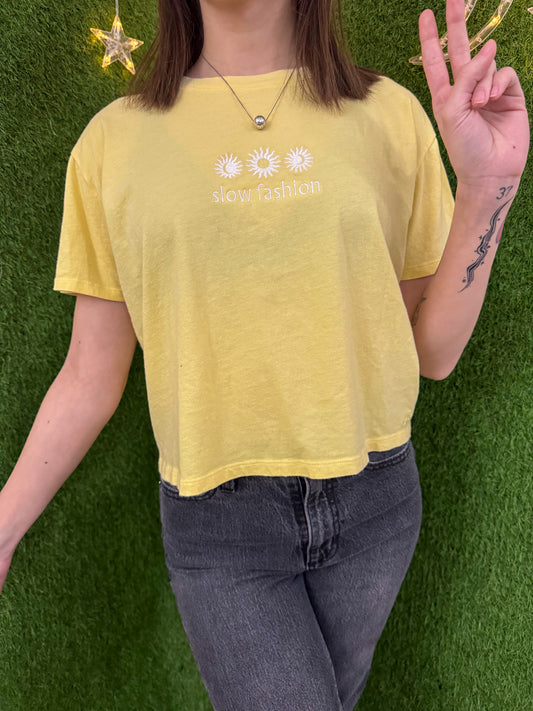 Slow Fashion Sun Cropped Yellow T-Shirt M
