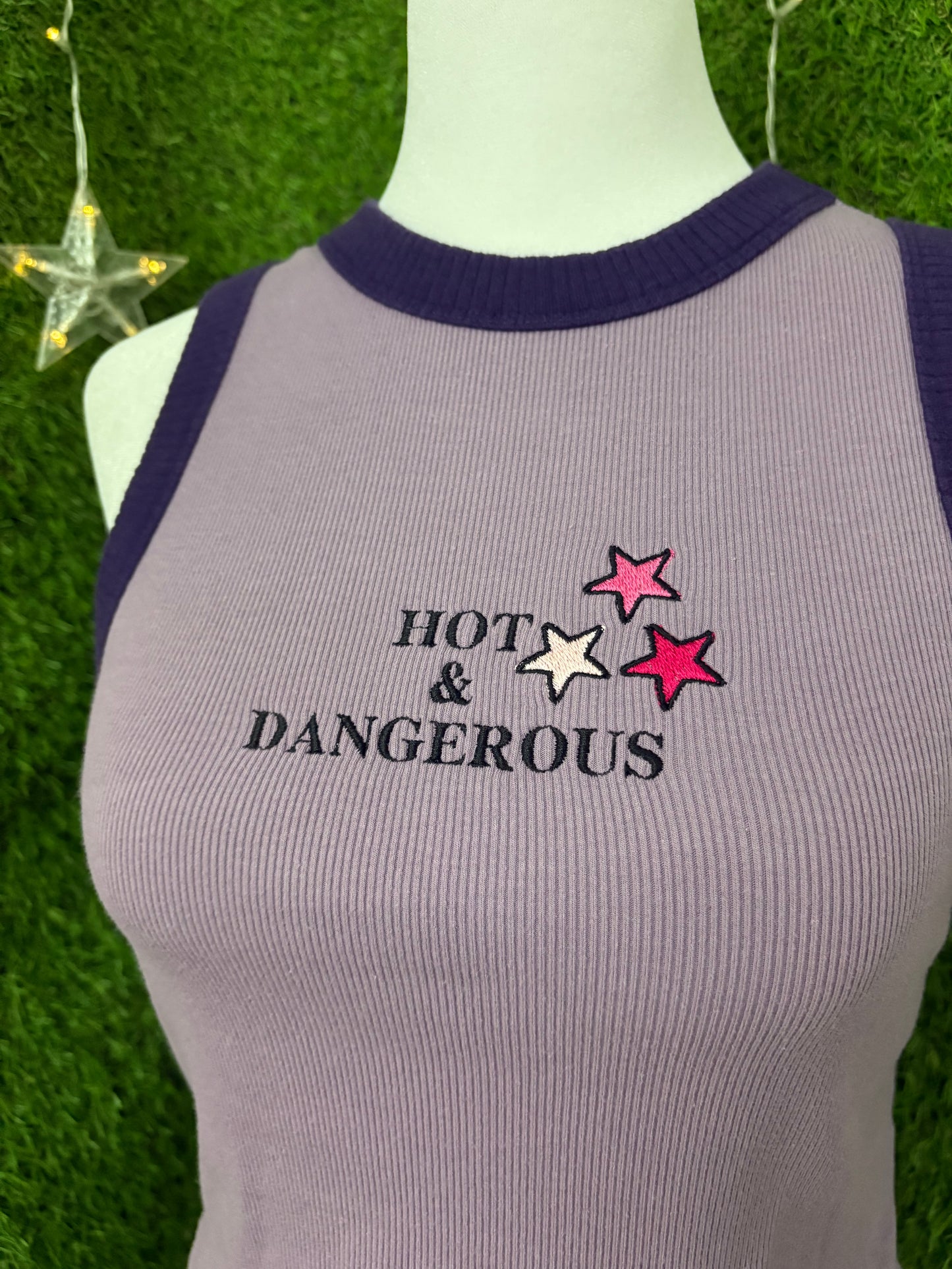 Hot & Dangerous Purple Tank Top M