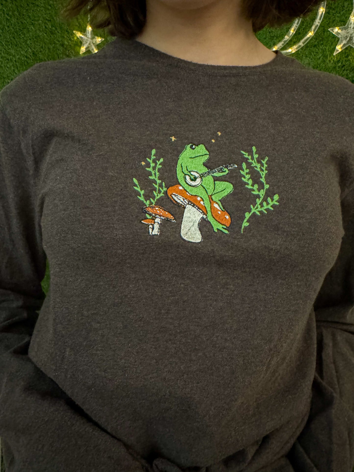 Banjo Frog Brown Long Sleeve M