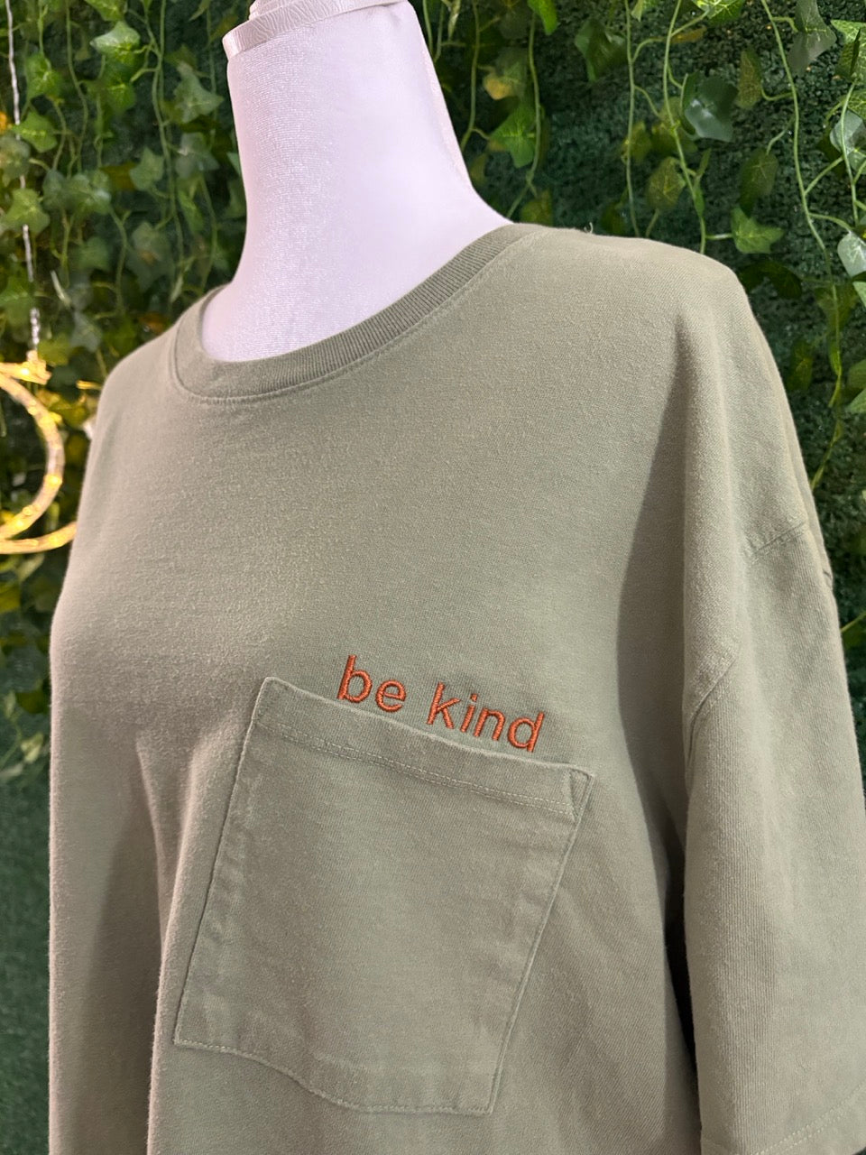 Be Kind Green Pocket Tee XL