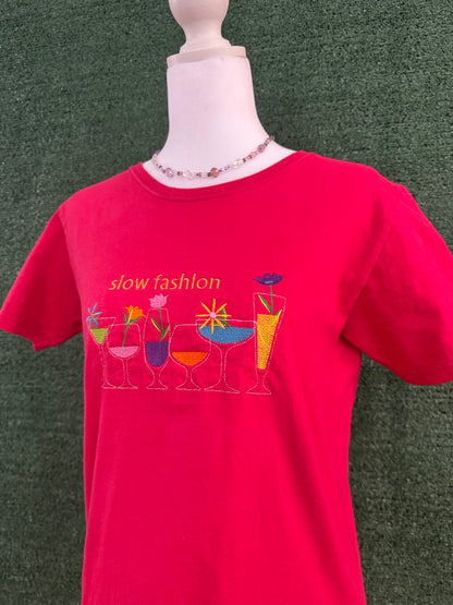 Slow Fashion Pink Graphic Tee M