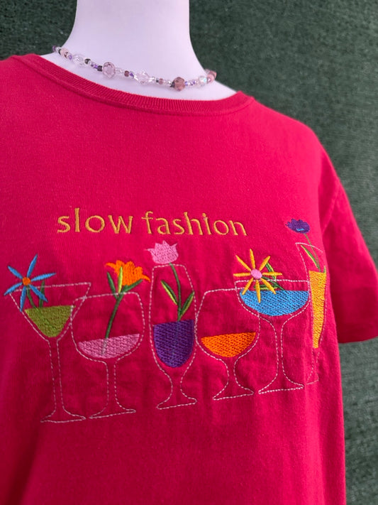 Slow Fashion Pink Graphic Tee M