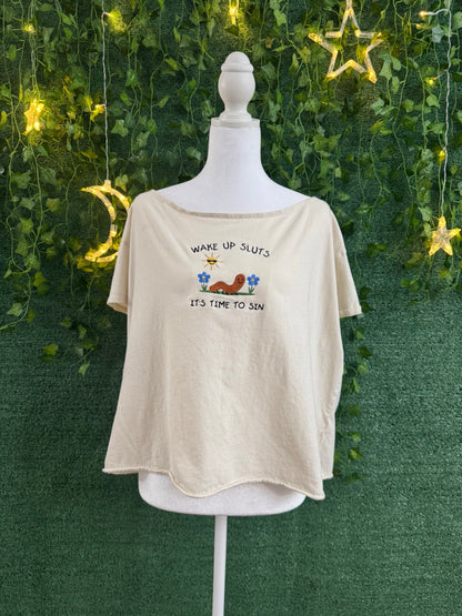 Silly Worm Creme Wide Neck Cropped Tee 2XL