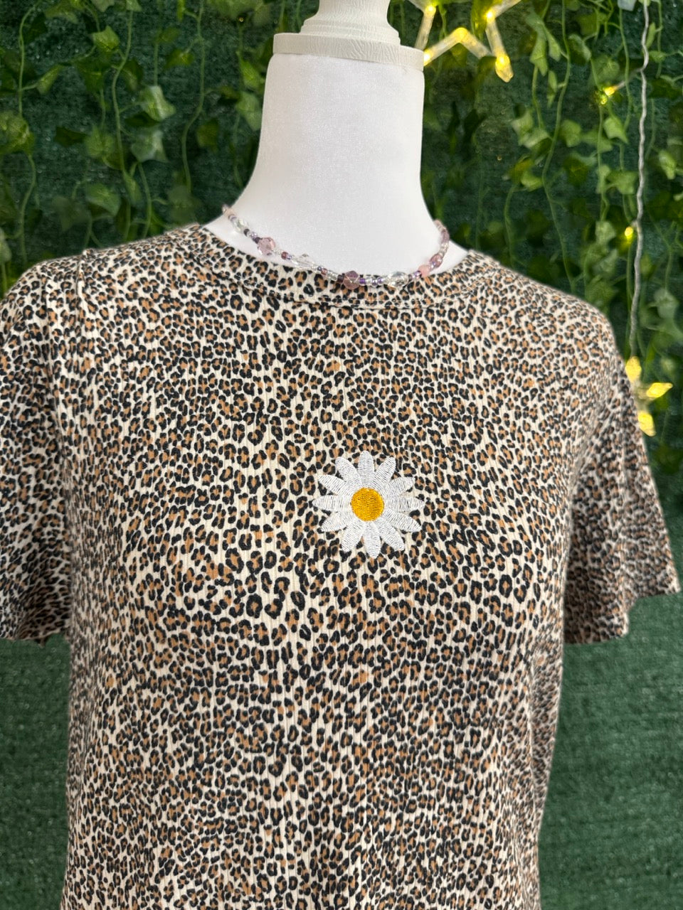 Daisy Cheetah Print Ribbed Tee XL