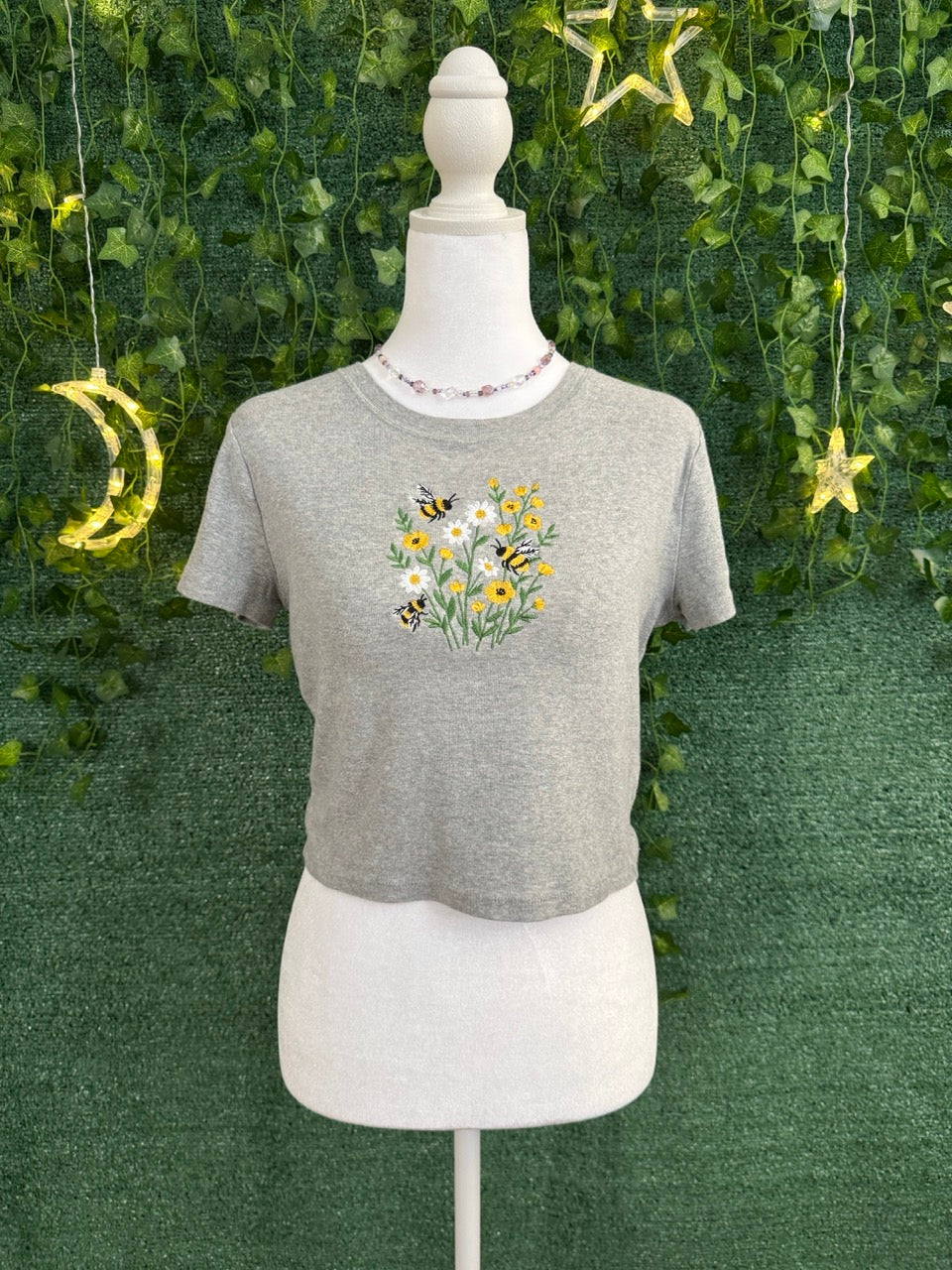Bees & Flowers Grey Baby Tee M