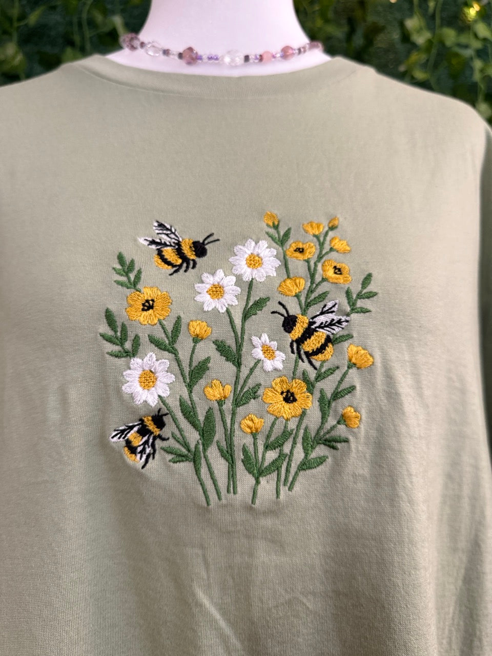 Bees & Flowers Green Tee XL