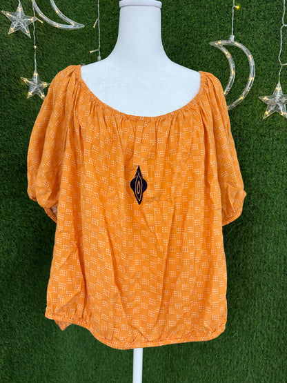 Vulva Cropped Cinched Bottom Top 4XL