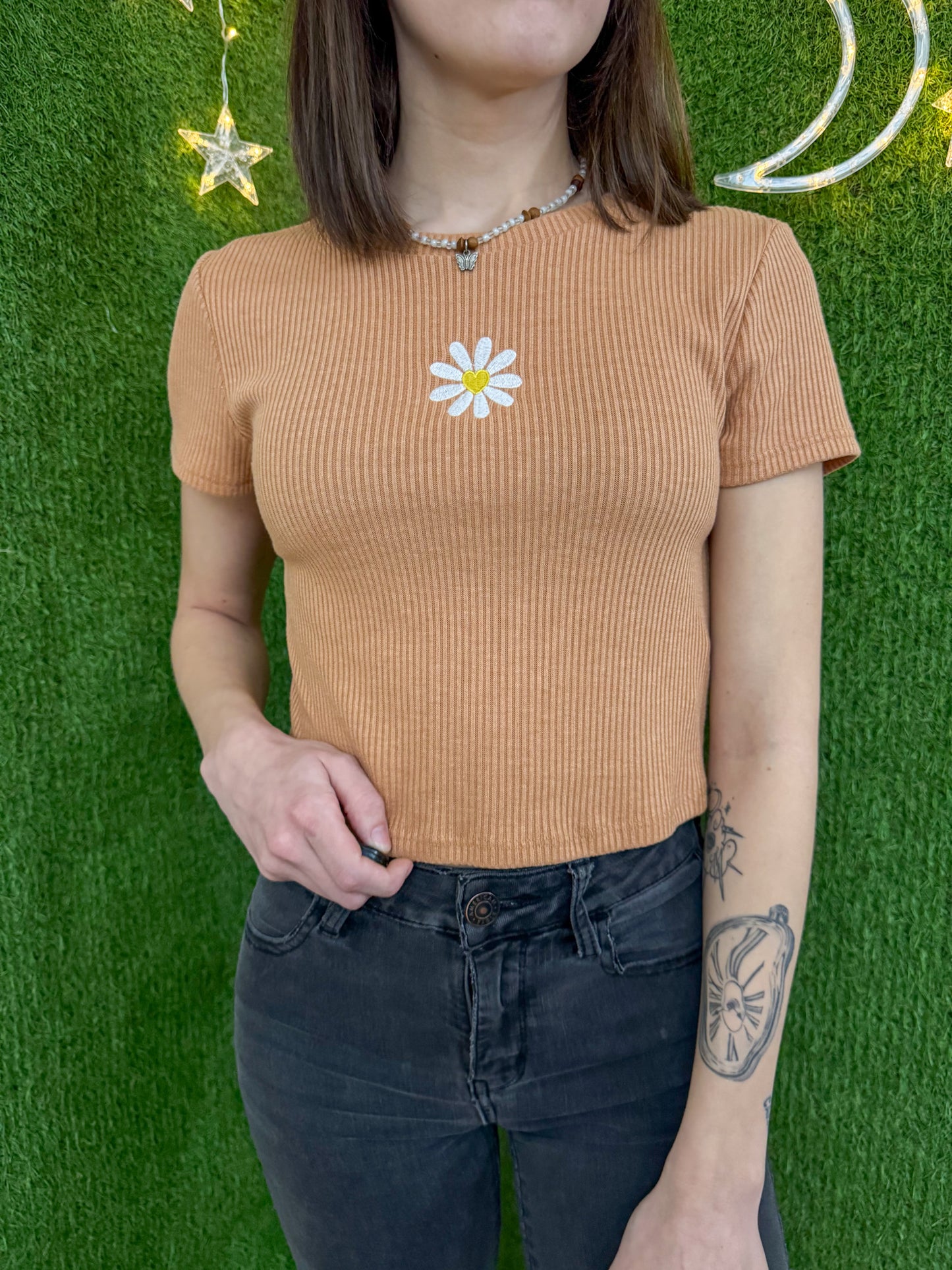 Daisy Ribbed Baby Tee M