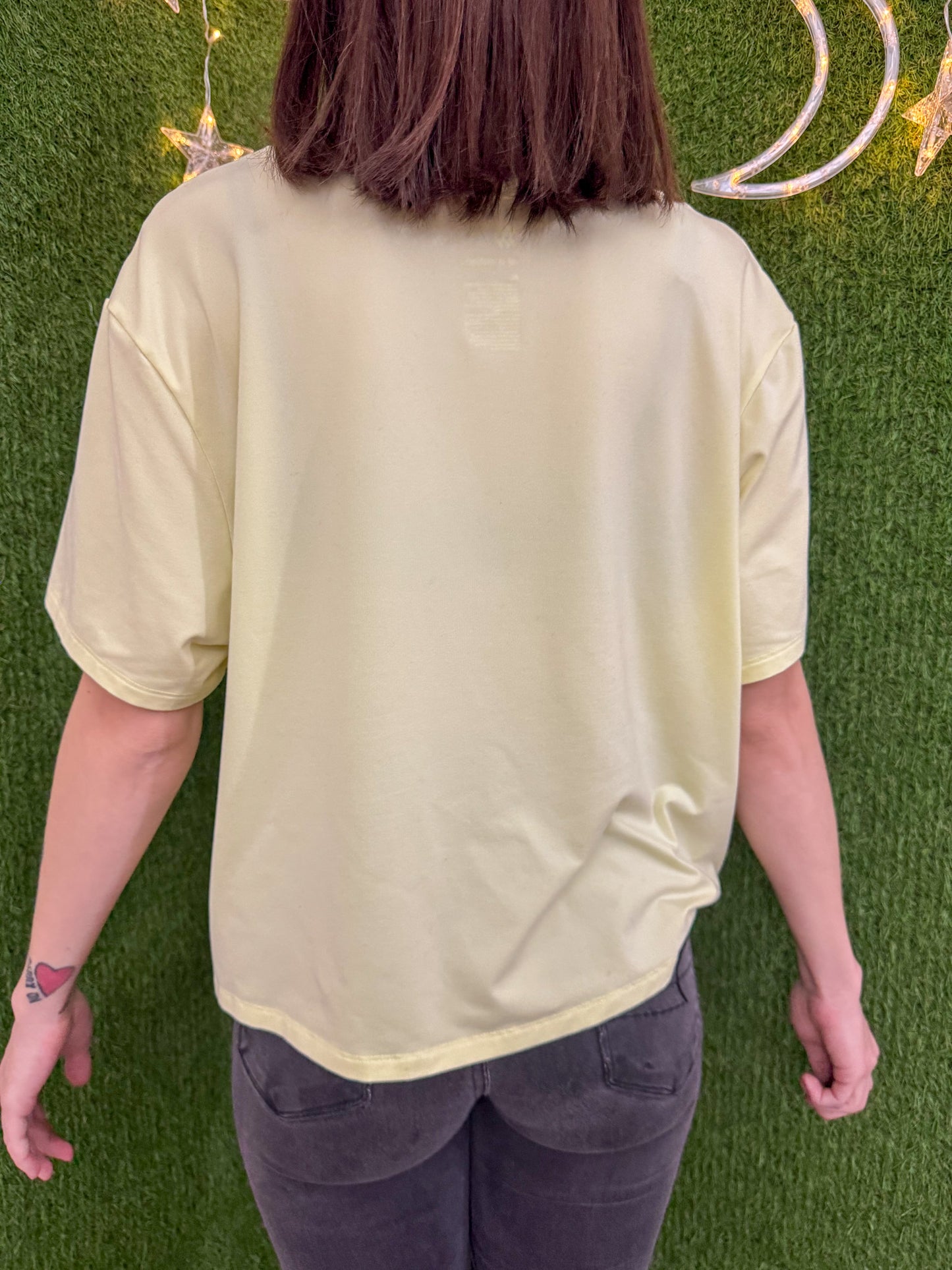 One Line Butterfly Yellow T-Shirt XL