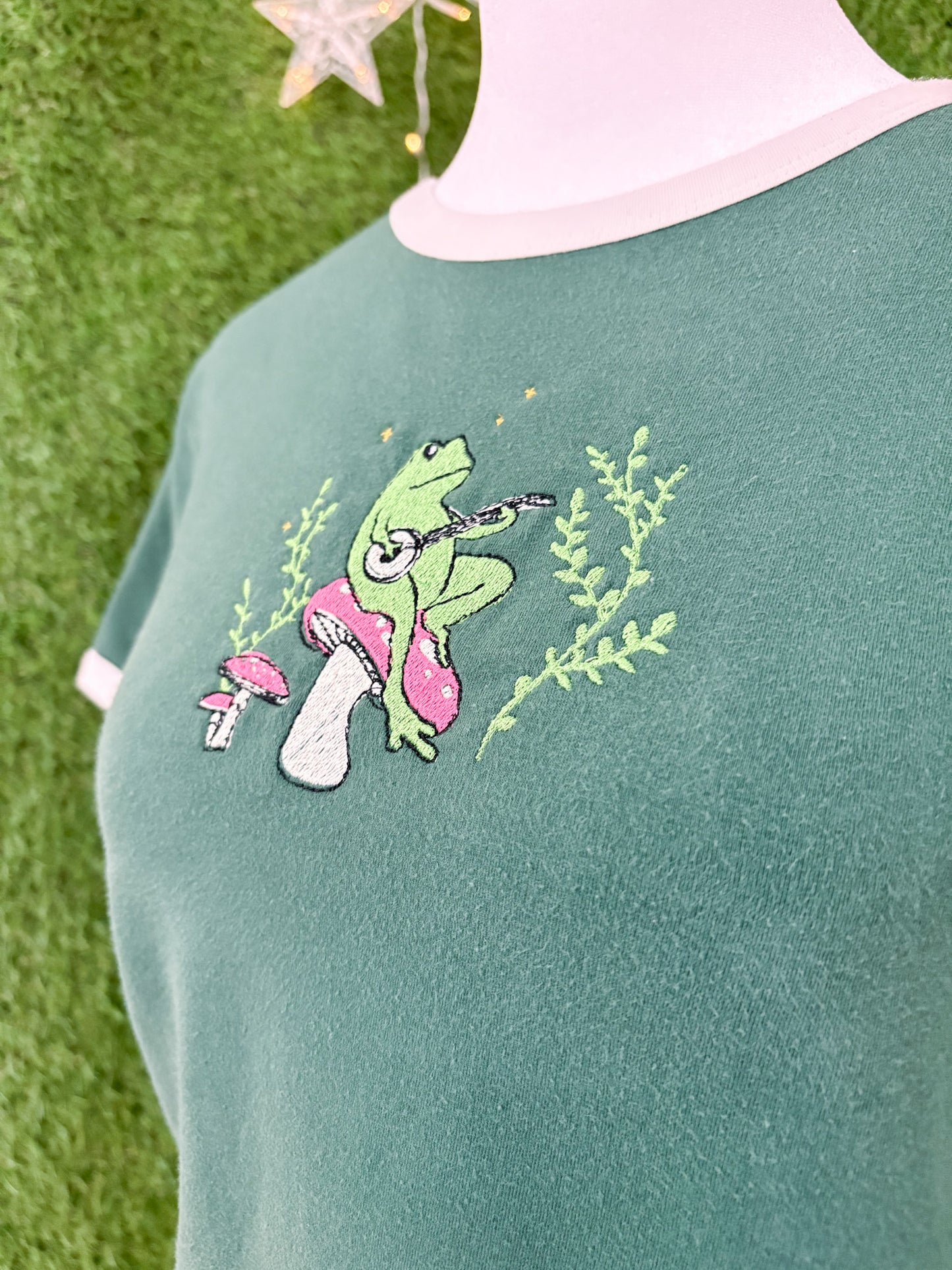 Banjo Frog Green Crop Top L
