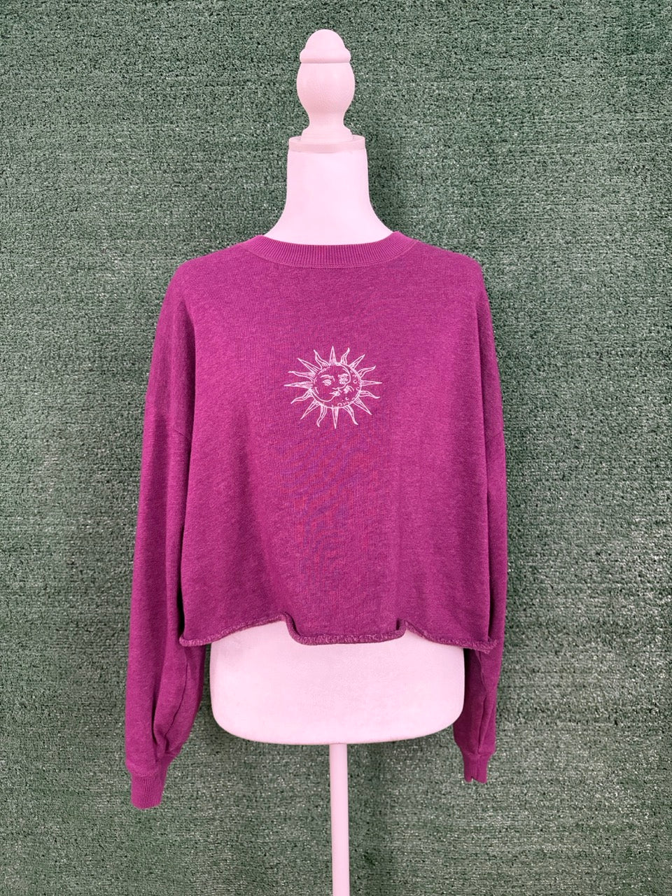 Sun & Moon Purple Cropped Crewneck Sweatshirt M