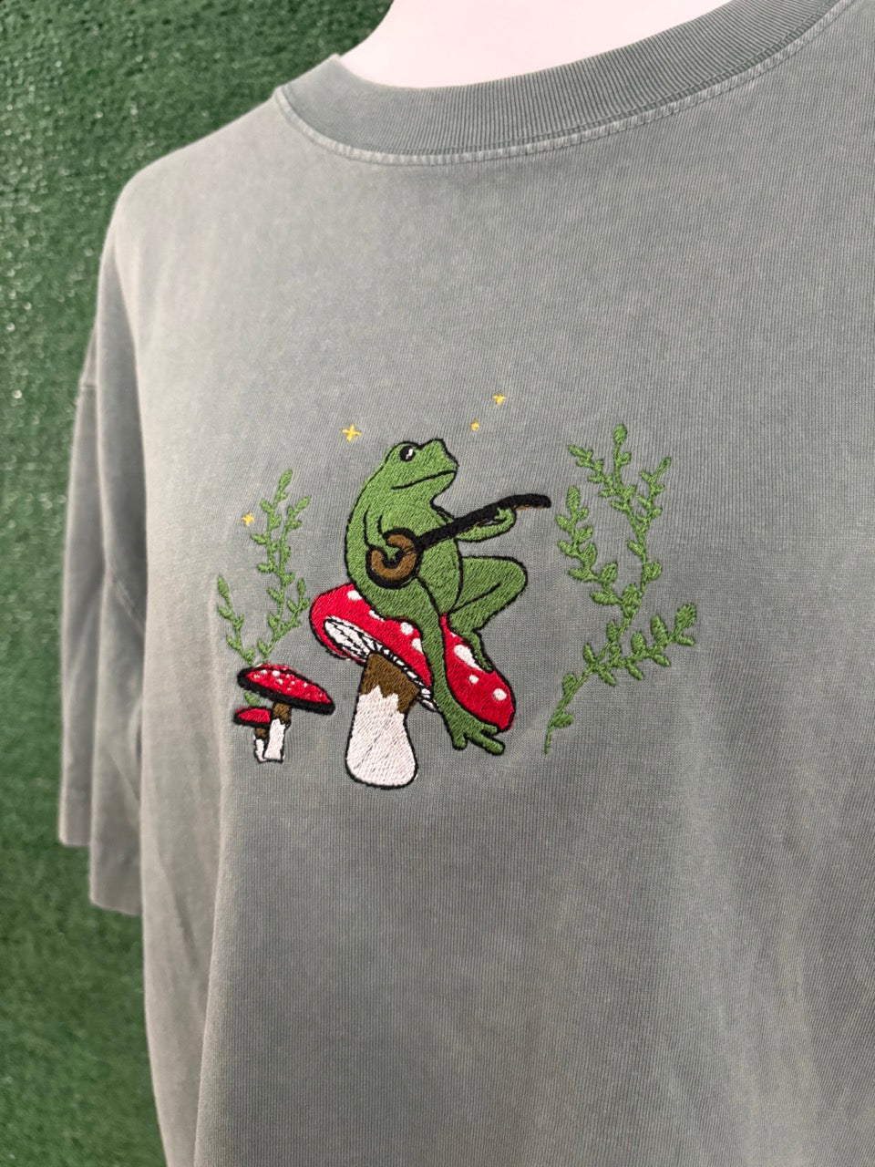 Banjo Frog Boxy Green T-Shirt XS