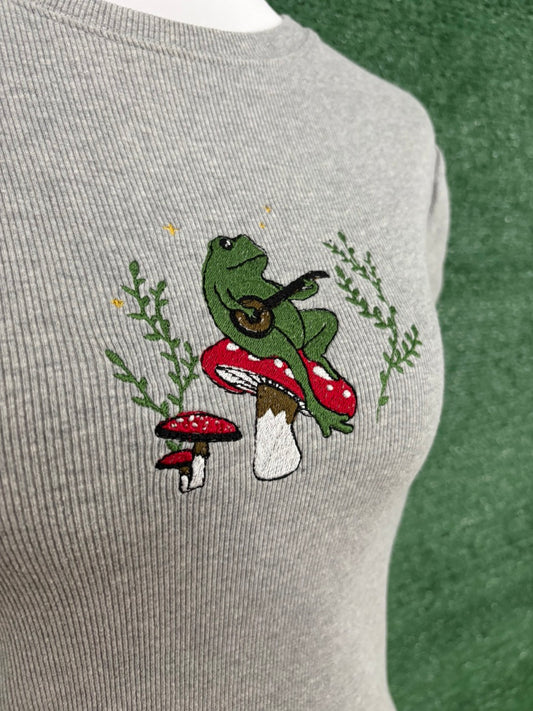 Grey Banjo Frog Baby Tee M