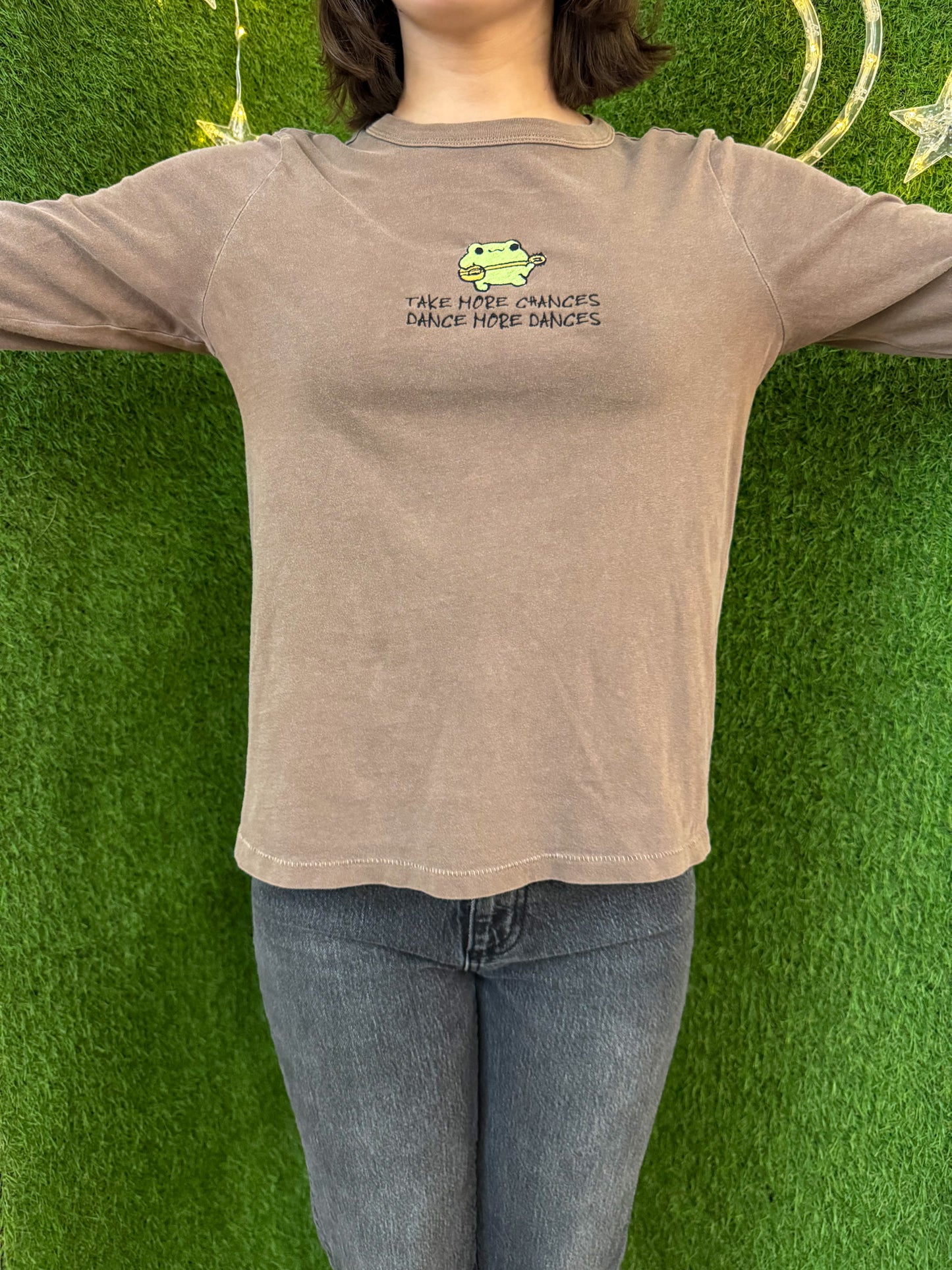Dancing Frog Brown Long Sleeve XS