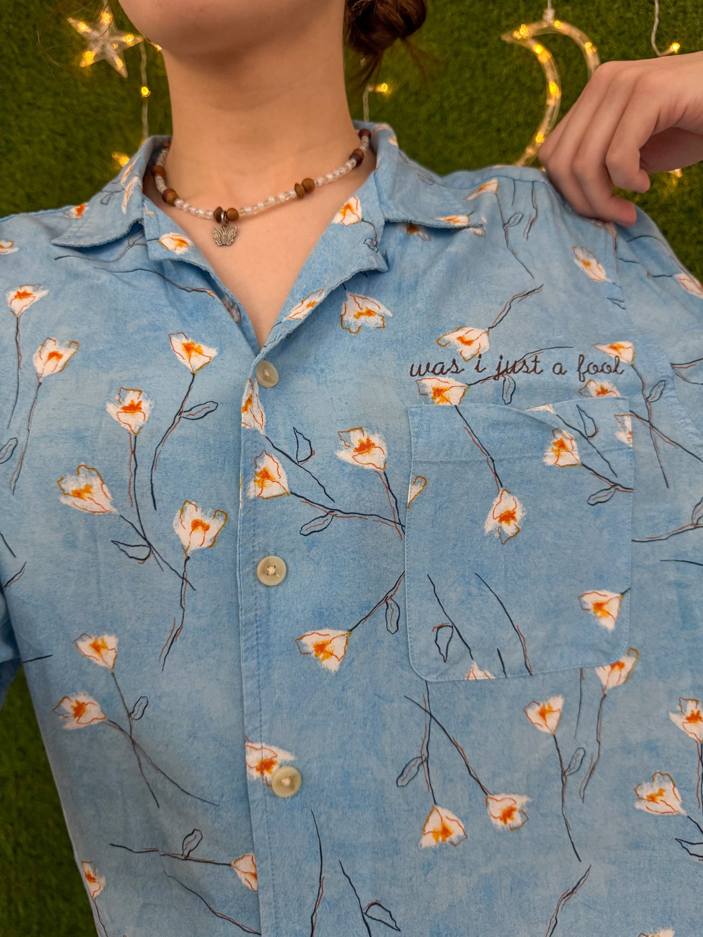 Silver Springs Blue Floral Button Up M