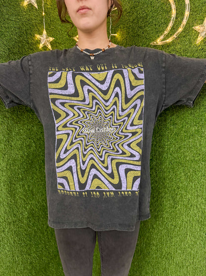 Slow Fashion Wavy Graphic Tee XS