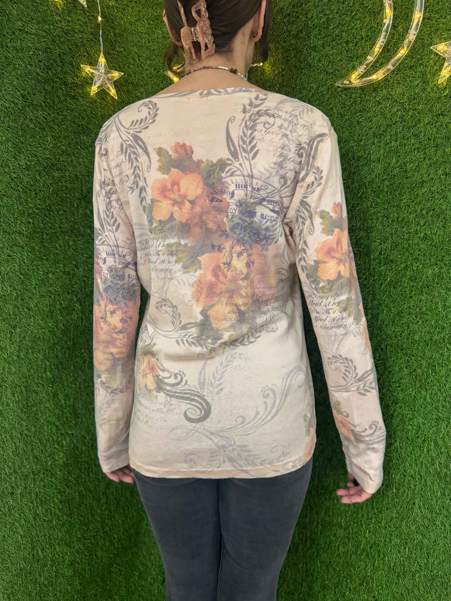 Sustainable Fitted V-Neck Long Sleeve XL