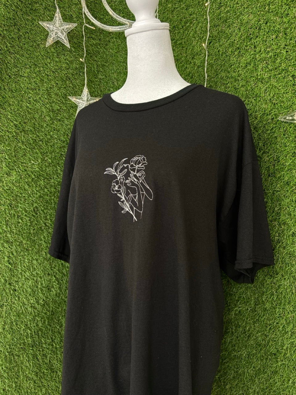 Floral Woman Black T-Shirt XL