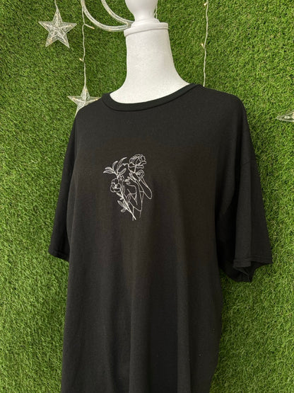 Floral Woman Black T-Shirt XL