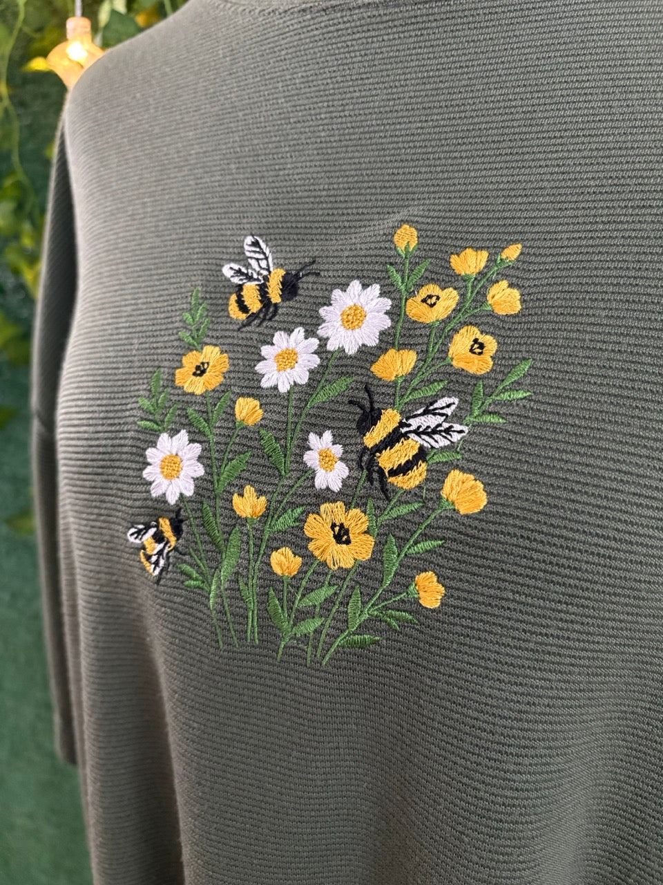 Flowers & Bees Green Textured Tee 2XL