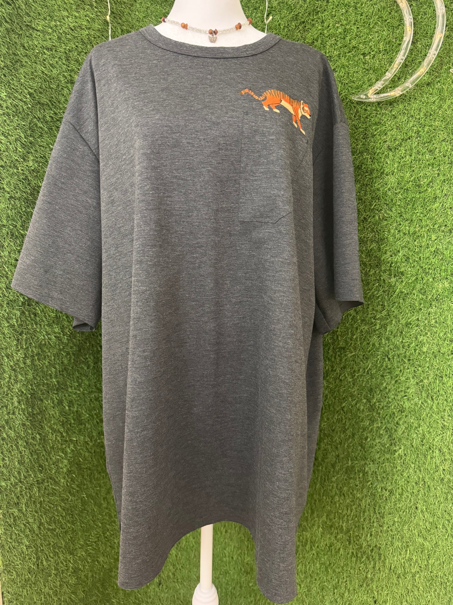 Tiger Grey Pocket Tee 3XL